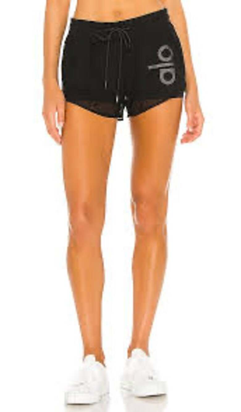 Alo Yoga Ambience Short in black